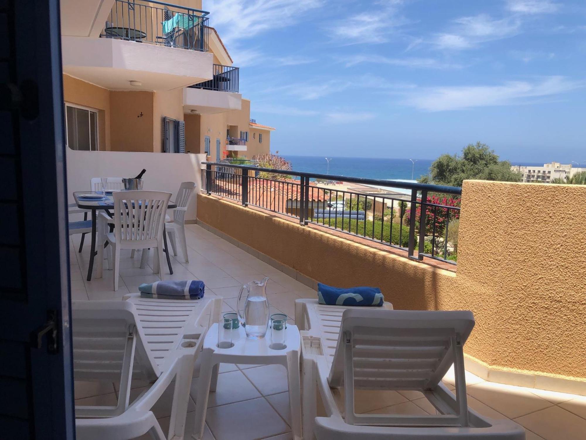 Kings Palace - Stylish 2 Bed Apartment With Sea Views Paphos Extérieur photo