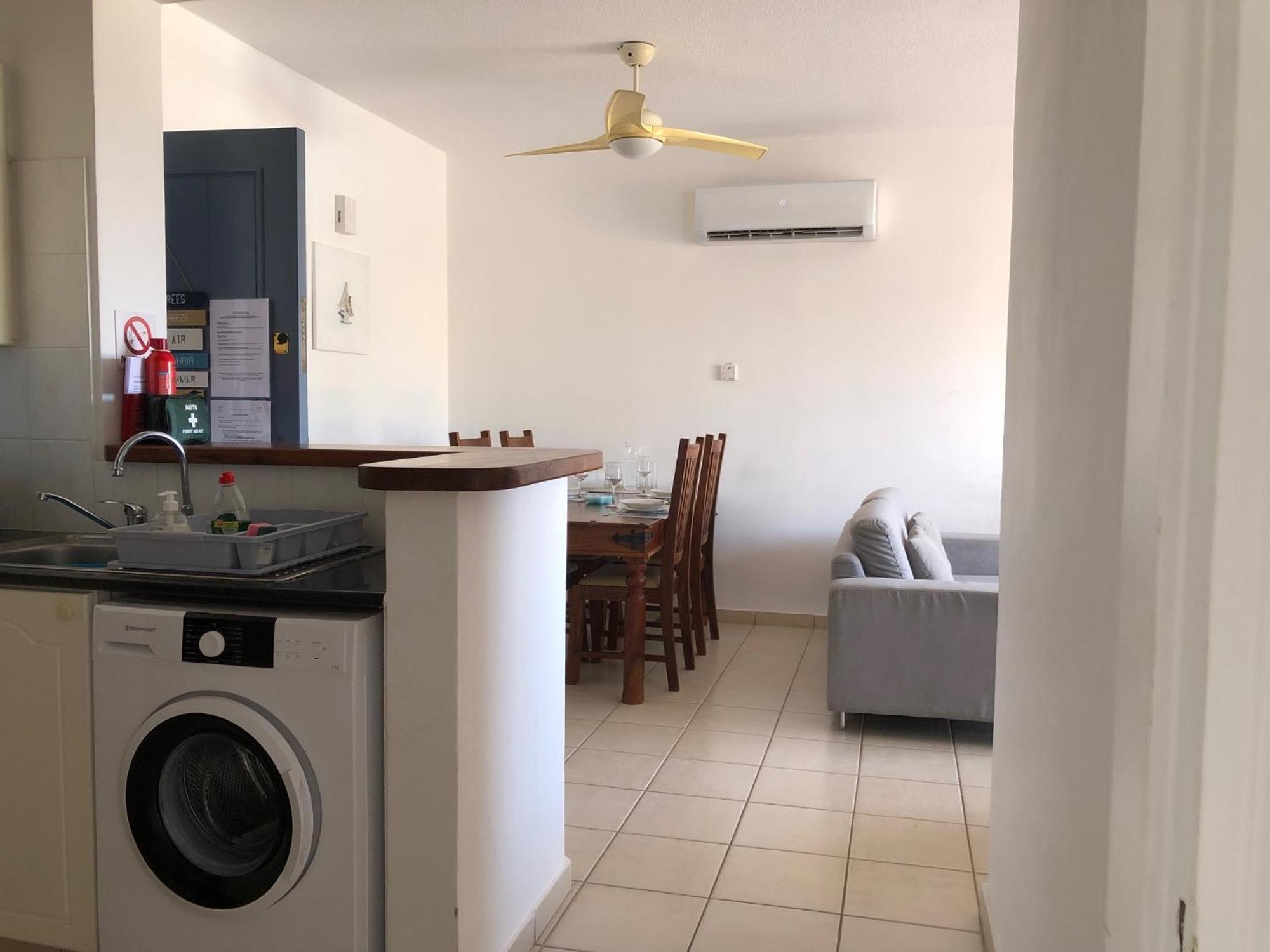 Kings Palace - Stylish 2 Bed Apartment With Sea Views Paphos Extérieur photo