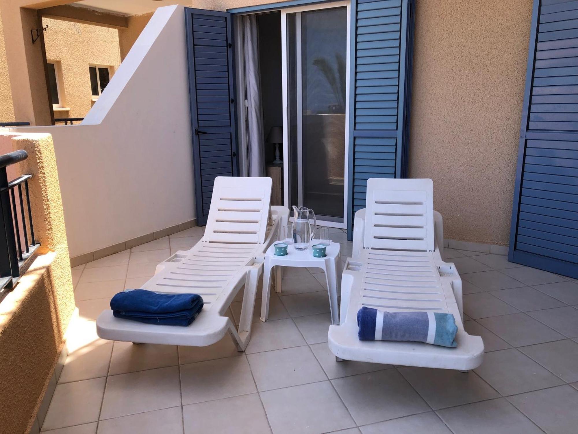 Kings Palace - Stylish 2 Bed Apartment With Sea Views Paphos Extérieur photo